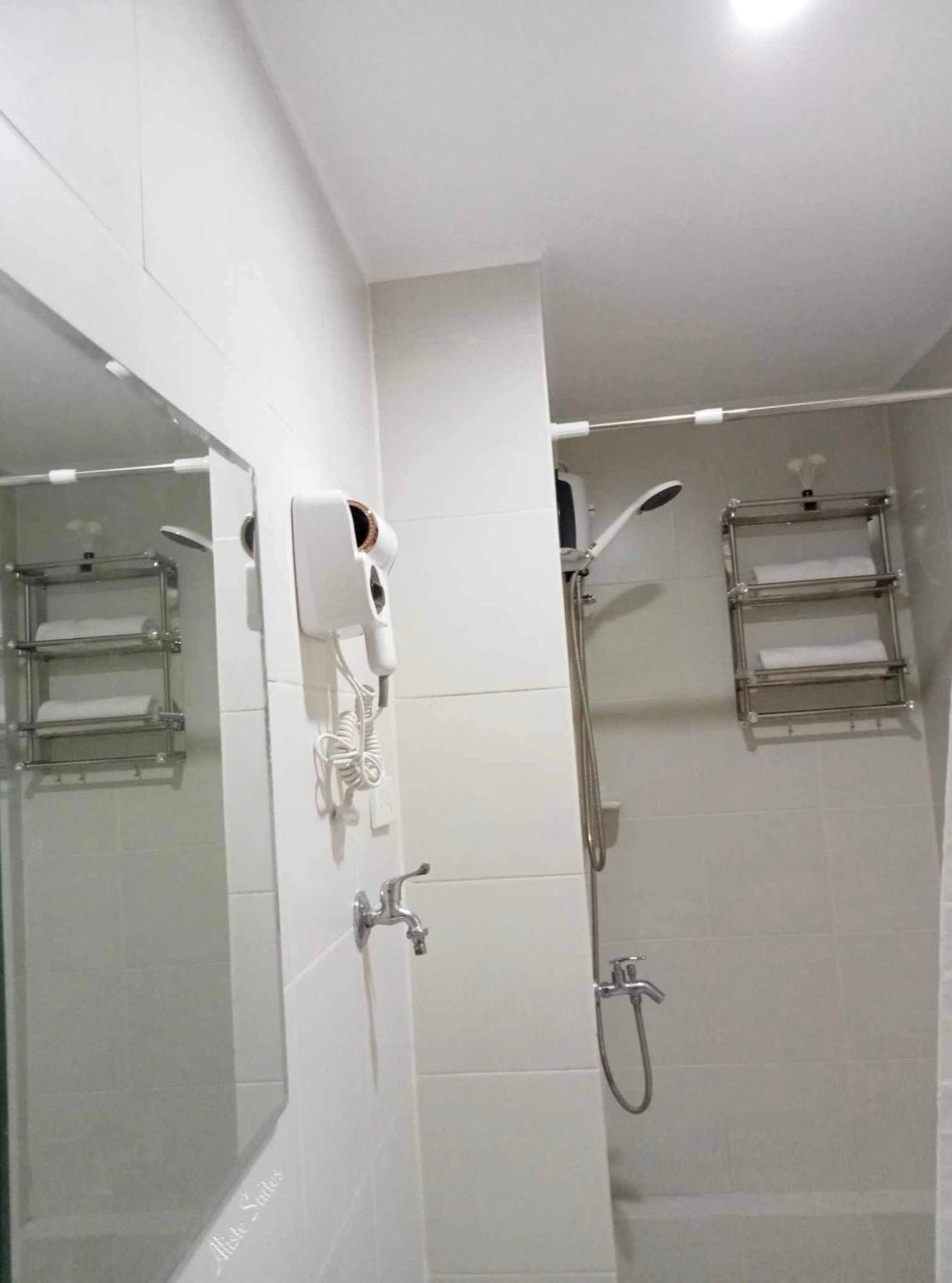 Aliste Suites Marina Spatial Dumaguete City Экстерьер фото