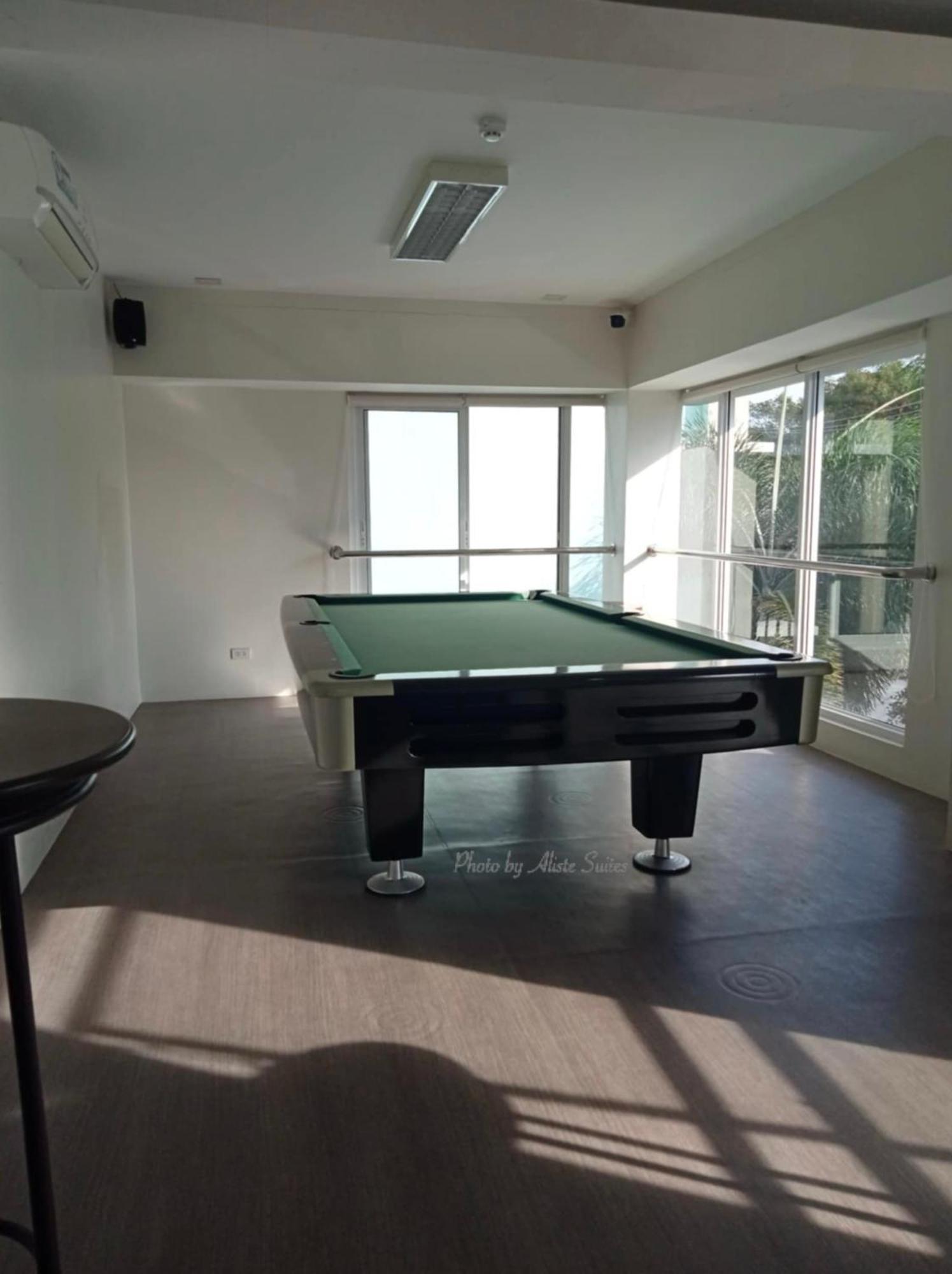 Aliste Suites Marina Spatial Dumaguete City Экстерьер фото